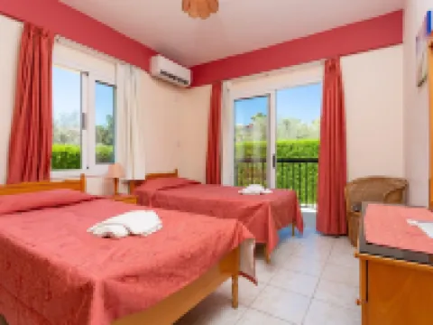 Villa Chrystalla Large Private Pool Walk to Beach Sea Views A C Wifi - 2186 Hotels in Neokhorio