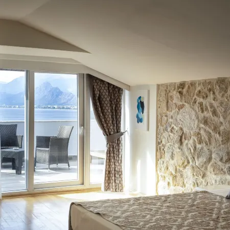 Argos Hotel