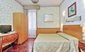 Sonnino Suite