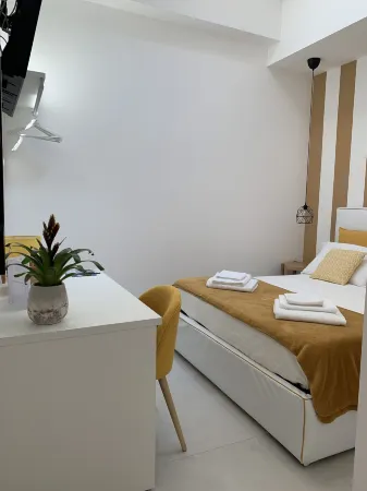 L'Ancora B&B Отели рядом с достопримечательностью «The Castello di Milazzo»