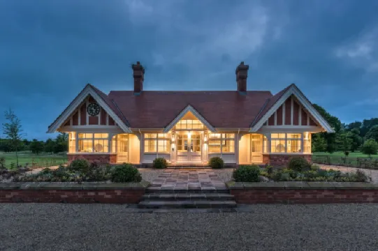 클로즈 하우스  호텔