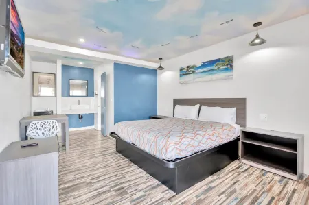 Tradewinds Motel Отели рядом с достопримечательностью «Kosh»