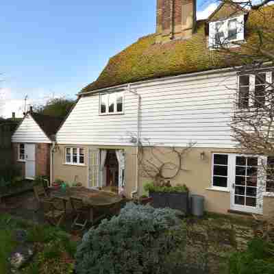 Whitefriars, Rye - Central Location with Parking for 3 Cars - Large Family Home Hotel Exterior