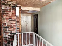 Prime 2Br Apt Next to Train Station فنادق في ليابايا