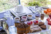Pousada Suiça Mineira Garden - Frühstück