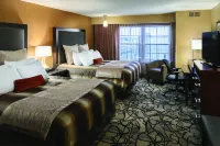 ClubHouse Hotel & Suites Fargo - balcony