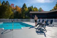 Trailhead by Weekender - Pools