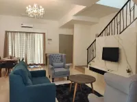 ZaraVip homestay Hotels near Heng Siew Trading