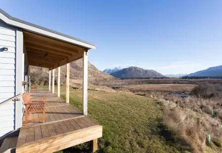 Shotover Country Cottages Отели рядом с достопримечательностью «The Helicopter Line, Queenstown»