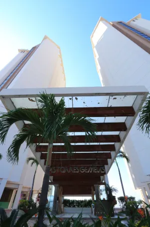 Las Torres Gemelas Acapulco