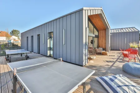 Résidence Pierre et Vacances Premium les Villas D’Olonne Отели в г. Коэ