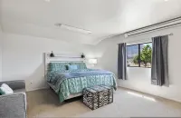 제브라 레퓨지 코티지, 독특한 프레스콧 스테이