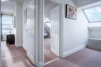 Fulke Street - 2 Bedroom Apartment - Milford Haven - Apartments