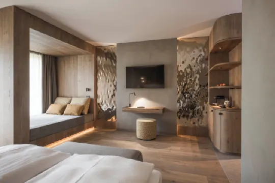 Excelsior Dolomites Life Resort