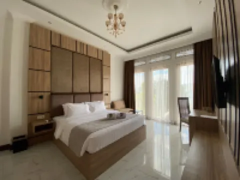 Toba Retreat Mansion and Villas