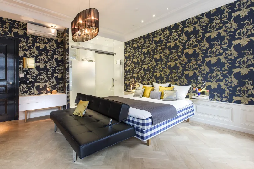 Amsterdam Canal Hotel