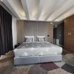 Hotel City View Deluxe - พร้อมระเบียง