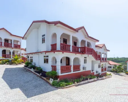 Royal Elmount Hotel Hotels in Elmina