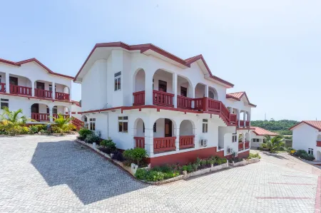 Royal Elmount Hotel Отели рядом с достопримечательностью «Сан-Жоржи-да-Мина»