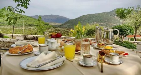 Menalia Villas & Suites KTIMA KOUMPOURI