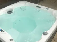 Greymouth Seaside Top 10 Holiday Park - Bathtub