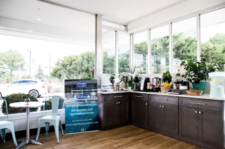 Crystal Inn Eatontown