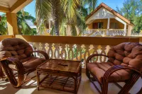 Laguna Beach Hotels in Morondava