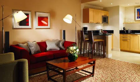 Marriott Executive Apartments London, Canary Wharf Отели рядом с достопримечательностью «Университет Восток Лондон Студент Юнион»