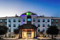 Holiday Inn Express & Suites Del Rio