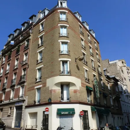 Nadaud Hotel Отели рядом с достопримечательностью «20-й округ: Менилмонтан»