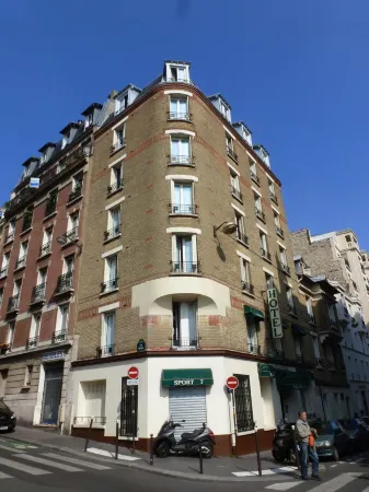 Nadaud Hotel Отели рядом с достопримечательностью «Кладбище Пер Лашез»