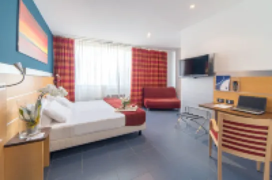 Sotel Nomentana Roma Hotels near Palmiro Togliatti