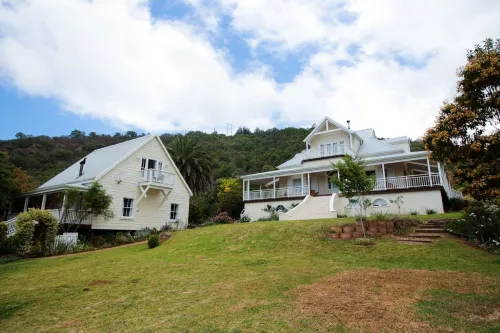 Beside Still Waters Hotel di Sedgefield