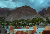 Hilltop Hotel Hunza Hotels in Karimabad