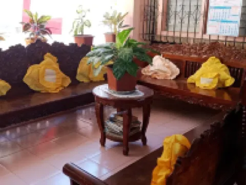 Ludy's Pension House Hotels in Carles