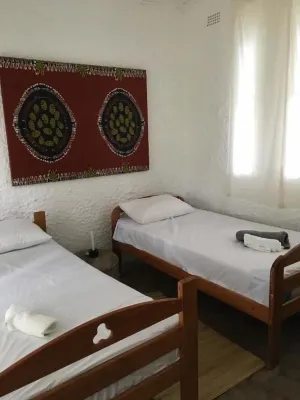 Nyangombe Backpackers - 2-Star