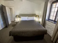 Paxton Square Cottages Hotels in Burra