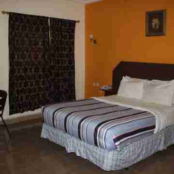 Zambezi Inn Hotel Rooms