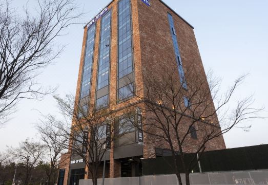 브라운도트 호텔 신호점