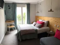 Hotel Spa Azteca Barcelonnette Hôtels à proximité de : Vol parapente "Les Ailes du Lac"
