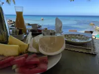 Le Coconut Lodge - breakfast