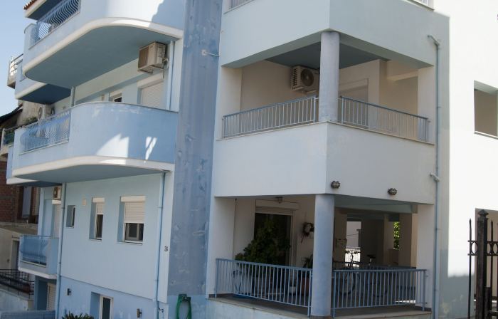 Chalkida Apartments