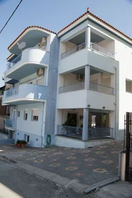 Chalkida Apartments