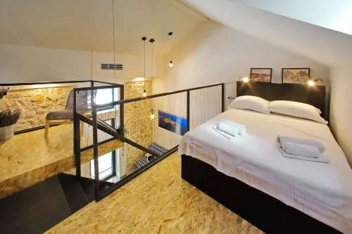 Guverna New City Accommodation - Parkplatz