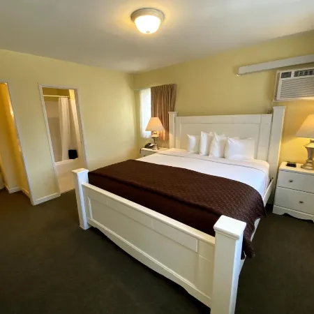 Hollywood Celebrity Hotel Отели рядом с достопримечательностью «Перекресток Голливуд и Вайн»