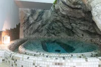 Alpine Mugon Hotel - Spa