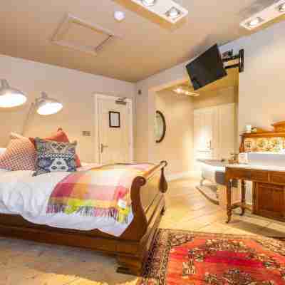 The Bull Hotel Rooms