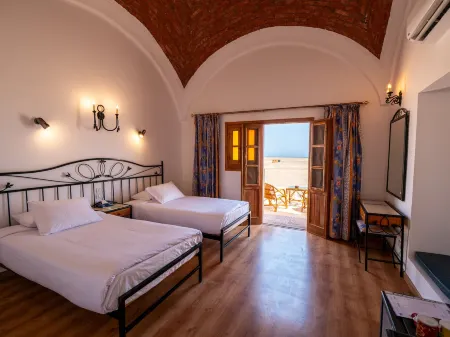 Marsa Nakari Village Отели в г. Qesm Marsa Alam