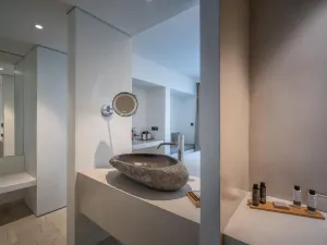 Caravel Suites - Adults Only