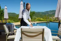 Small Luxury Hotels of The World - Torre del Marques - breakfast